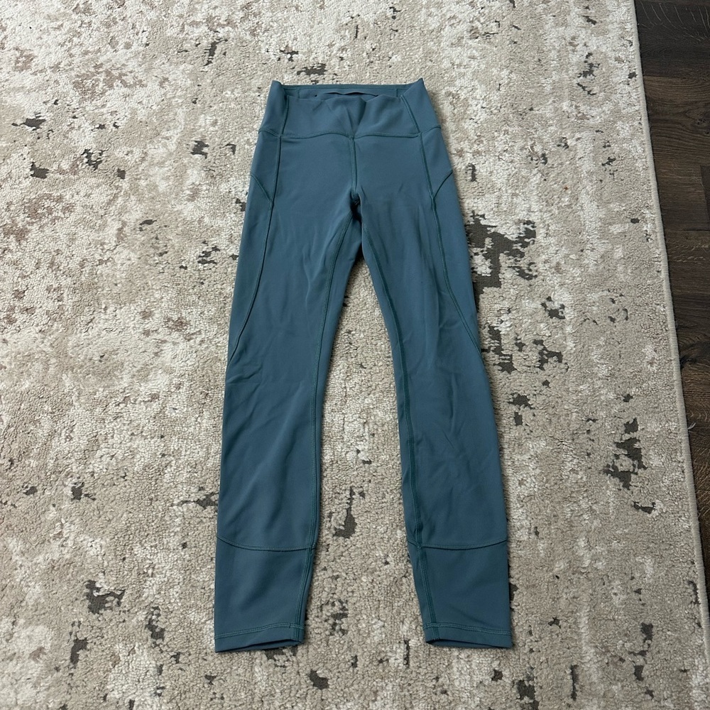 Lululemon In Movement 7/8 Tight *Everlux 25" Size 4 in Blue